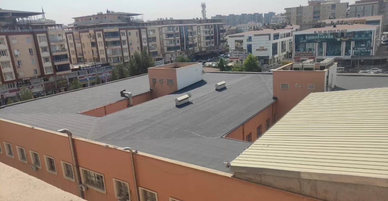 Batman Eğitim ve Araştırma Hastanesi'nde Çatı Yenileme Çalışması Tamamlandı