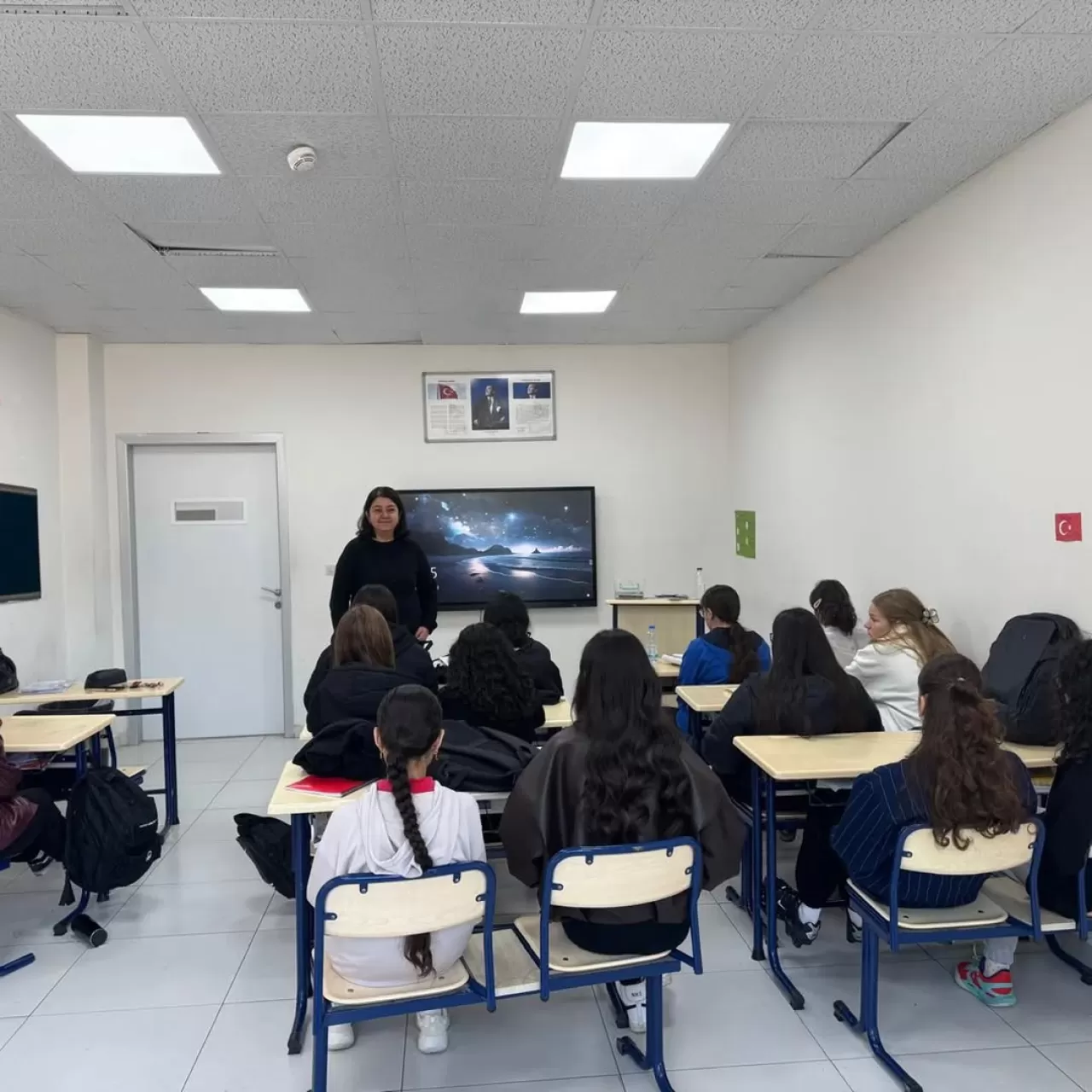 Gemlik'te Öğrencilere Ergenlik Dönemi Semineri