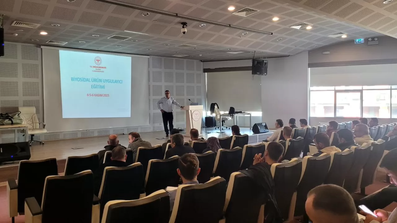 Balıkesir'de Biyosidal Ürün Uygulayıcı Eğitimi Düzenlendi