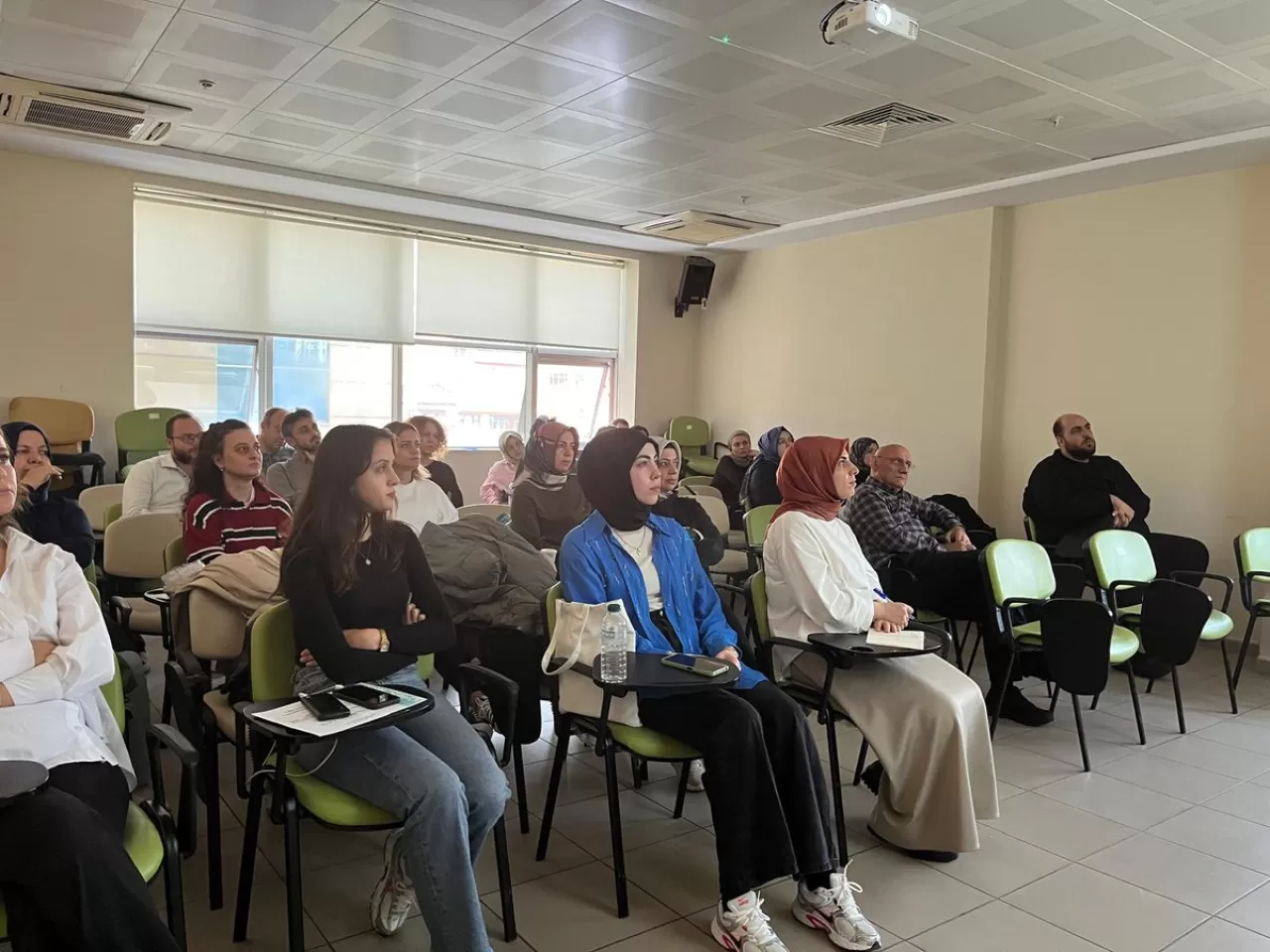 Rize'de Aile Sağlığı Çalışanlarına Görme Taraması Eğitimi Verildi