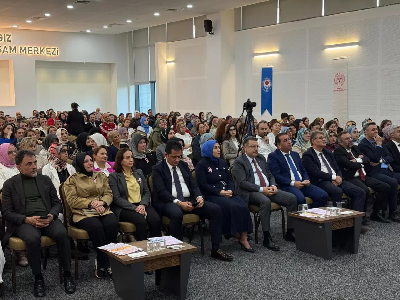 Trabzon'da Tıbbi Kimlik Bilekliği Projesi Eğitimi Yoğun Katılımla Yapıldı