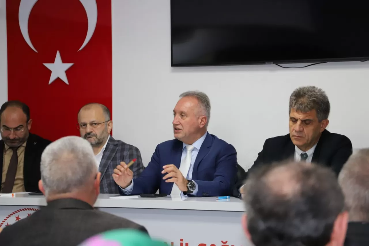 Araklı Bayram Halil Devlet Hastanesi'nde Sağlık Yönetimi Zirvesi Düzenlendi