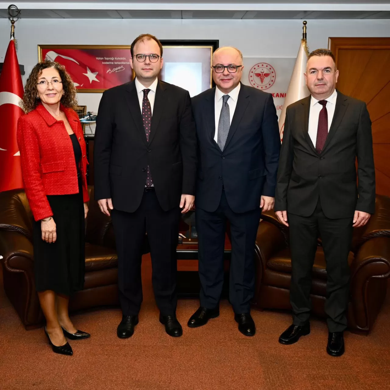 Sağlık ve Sigorta Yöneticileri Derneği Yönetimi, İstanbul İl Sağlık Müdürü'nü Ziyaret Etti