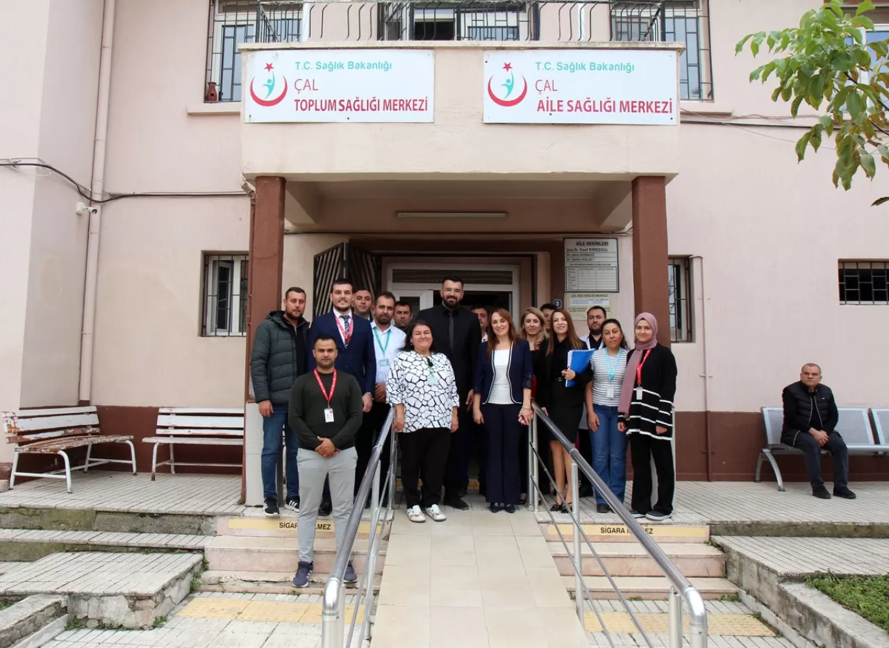 Denizli İl Sağlık Müdürü Berna Öztürk, Çal'daki Sağlık Merkezlerinde İnceleme Yaptı