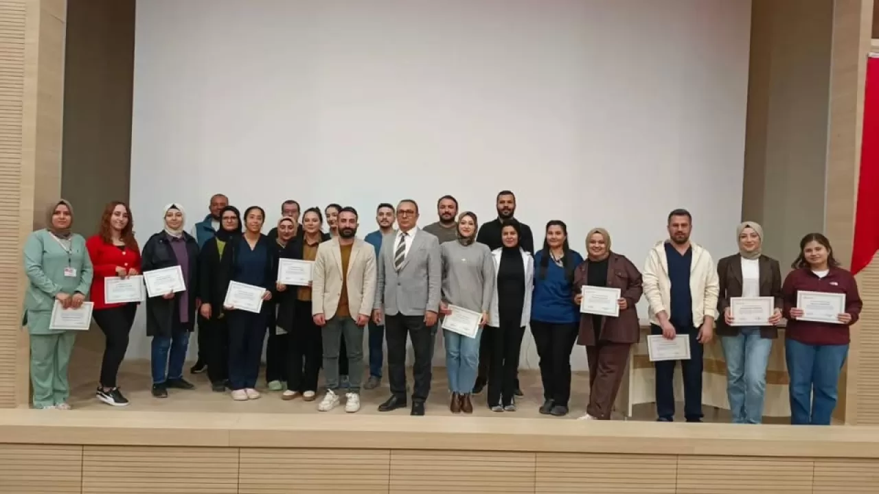 Karaman'da Yoğun Bakım Hemşireliği Sertifika Programı Tamamlandı