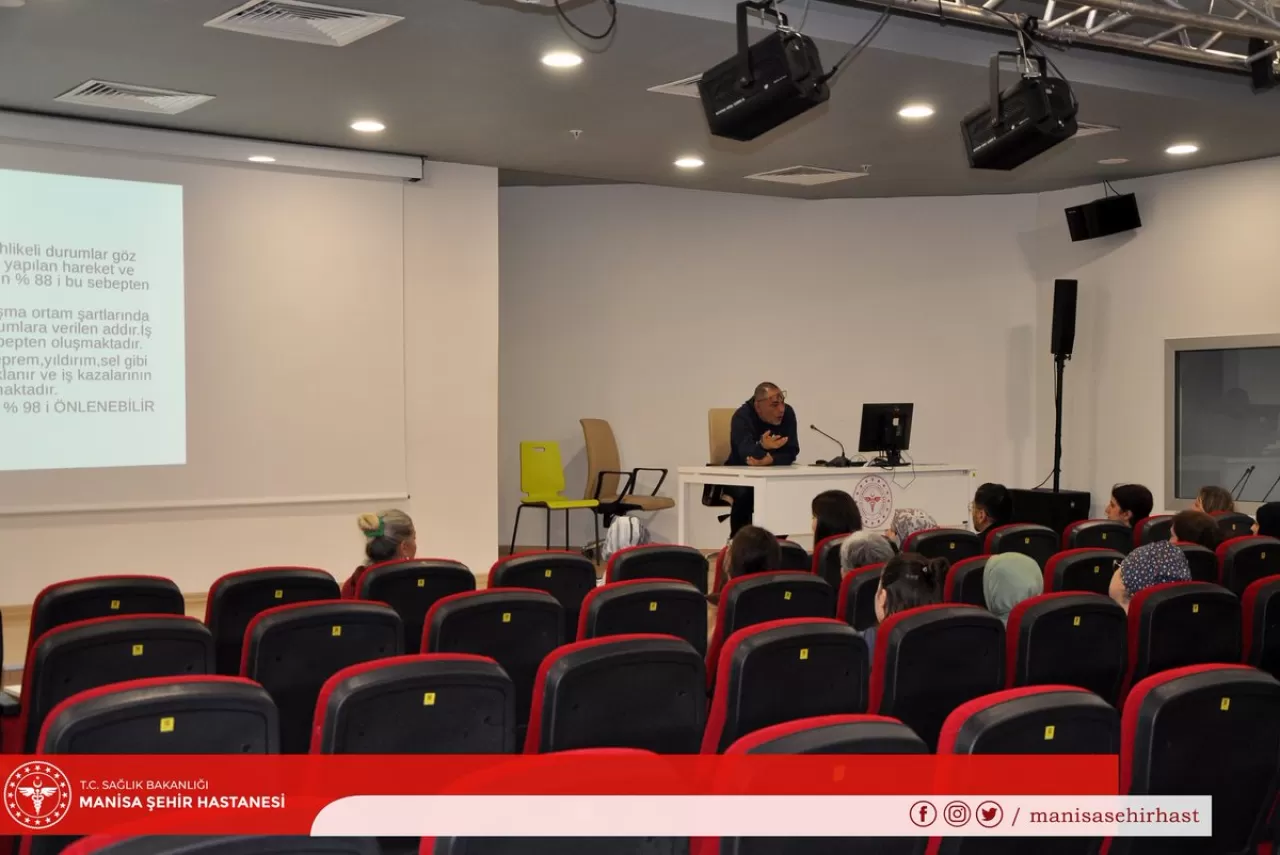 Manisa Şehir Hastanesi'nde Personeline İş Sağlığı ve Güvenliği Eğitimi