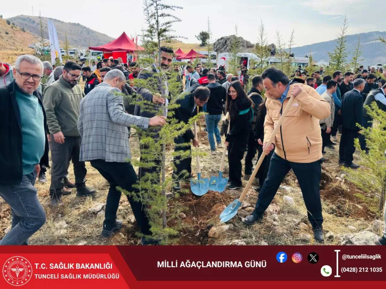 Tunceli'de 11 Kasım Milli Ağaçlandırma Günü'nde Fidanlar Toprakla Buluştu