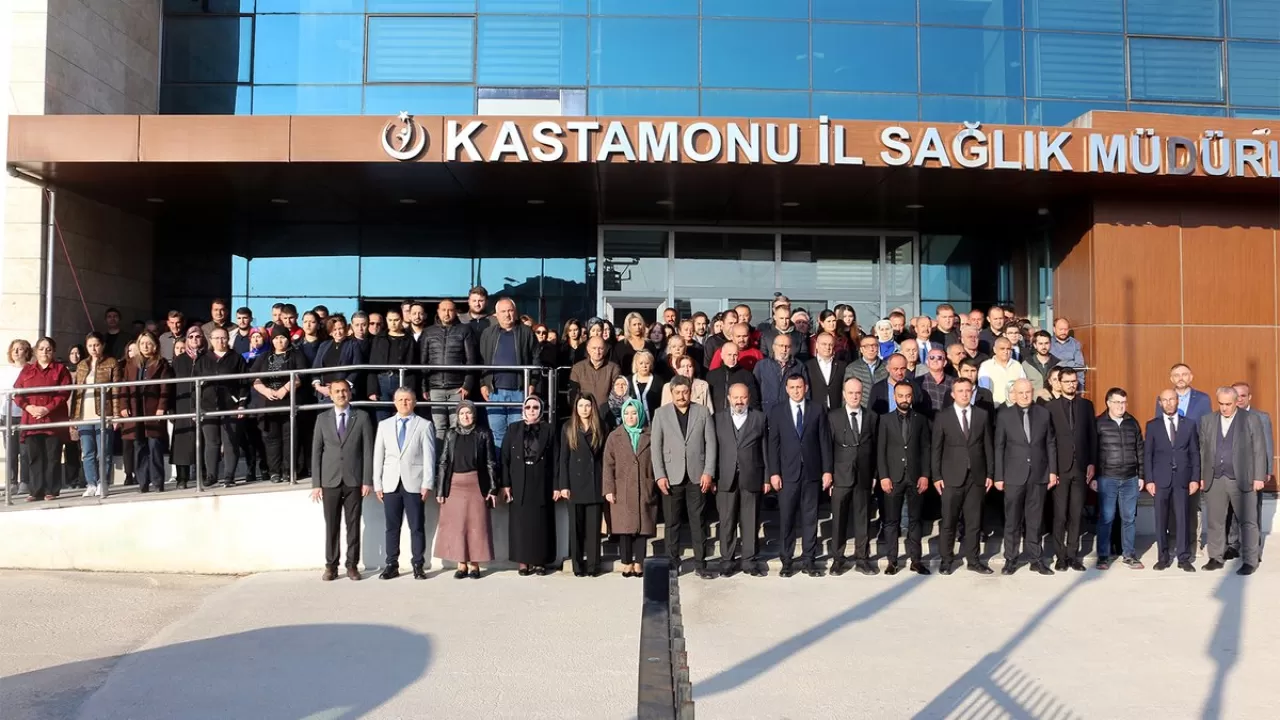 10 Kasım'da Atatürk Anıldı