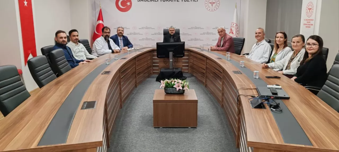 Yalova'da Sağlık Hizmetlerini İyileştirme Toplantısı Yapıldı