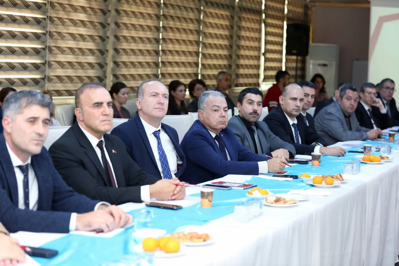 İzmir'de Sağlık Hizmetleri Değerlendirme Toplantısı Gerçekleştirildi