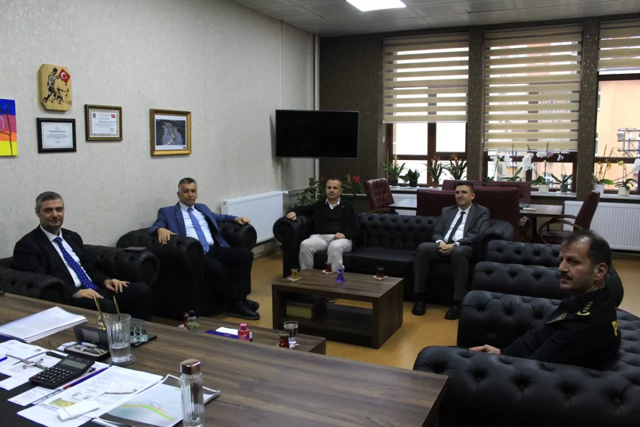 Giresun Emniyet Müdürü, İl Sağlık Müdürü'nü Makamında Ziyaret Etti