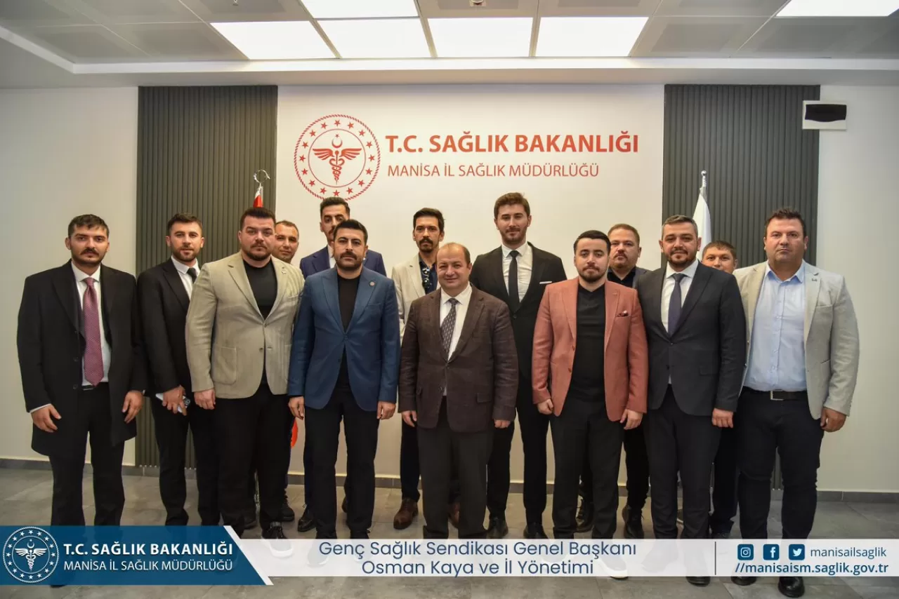 Genç Sağlık Sendikası Yönetimi Manisa İl Sağlık Müdürü Zeren'i Ziyaret Etti
