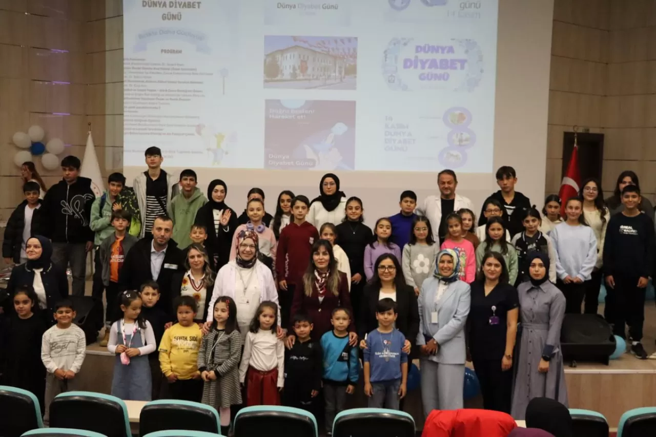 Sivas'ta 14 Kasım Dünya Diyabet Günü'nde Ailelere ve Çocuklara Yönelik Etkinlik
