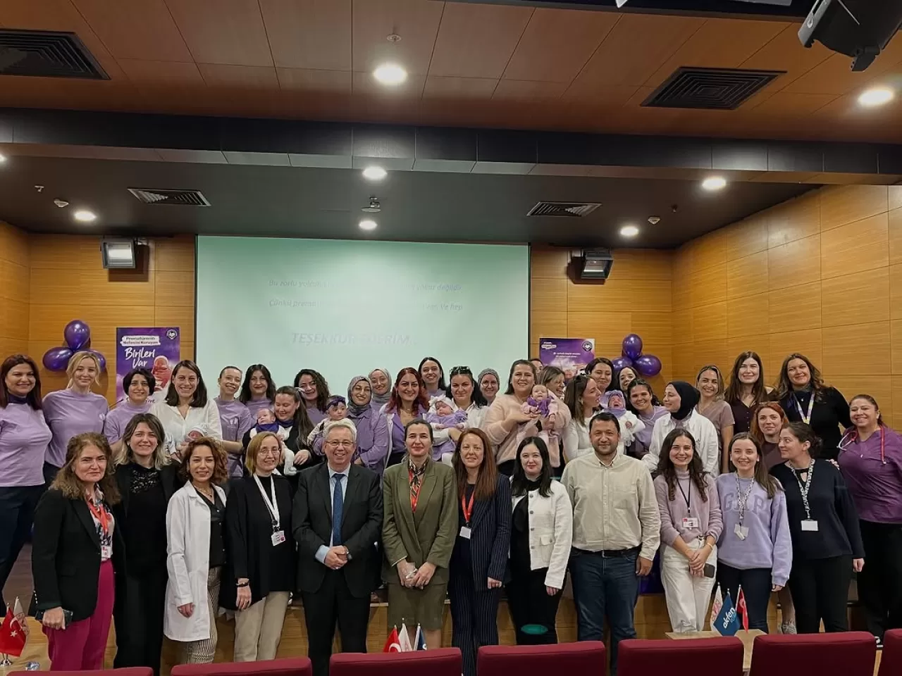 17 Kasım Dünya Prematüre Günü'nde Minik Kahramanlar Unutulmadı