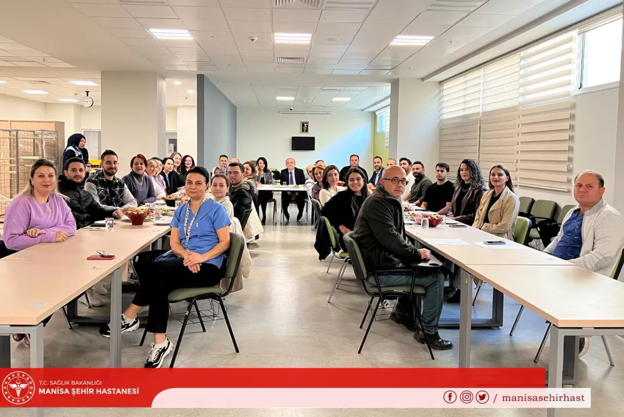 Manisa Şehir Hastanesi'nde Acil Servis Hemşireliği Eğitimi Başladı