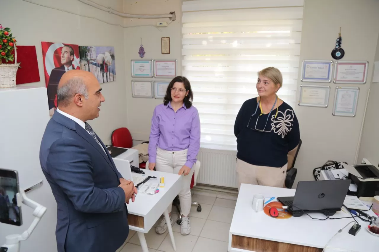 İzmir İl Sağlık Müdürü Kiraz'da İncelemelerde Bulundu