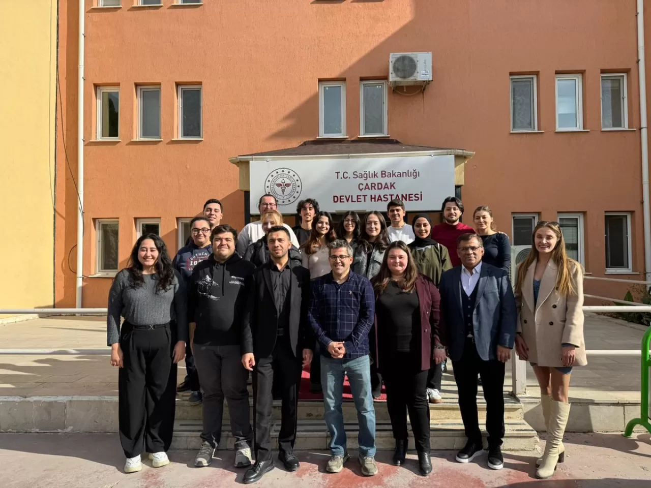 Denizli'de Sağlık Çalışanları Bölgesel Sorunları ve İş Birliğini Masaya Yatırdı