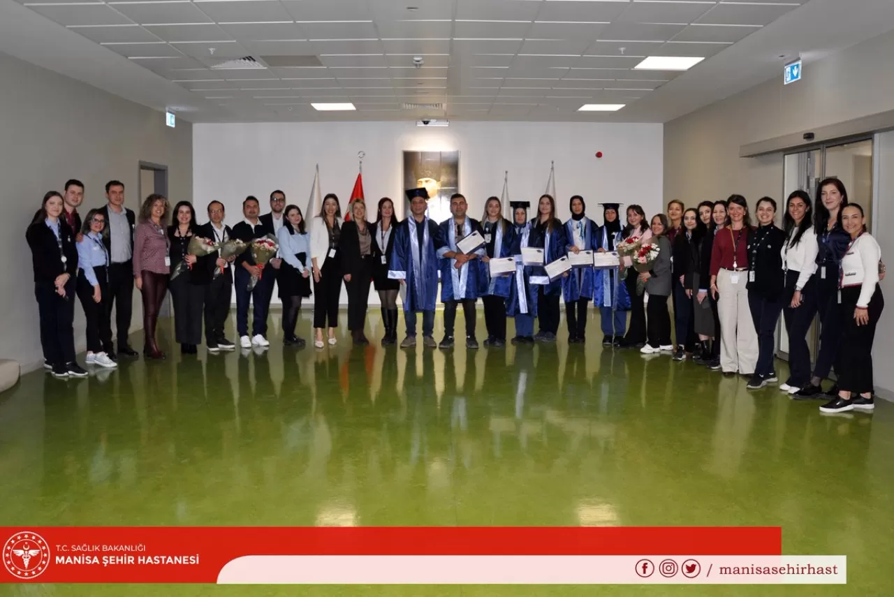 Manisa Şehir Hastanesi'nde ISS Çalışanlarına Altın Diploma Ödülü