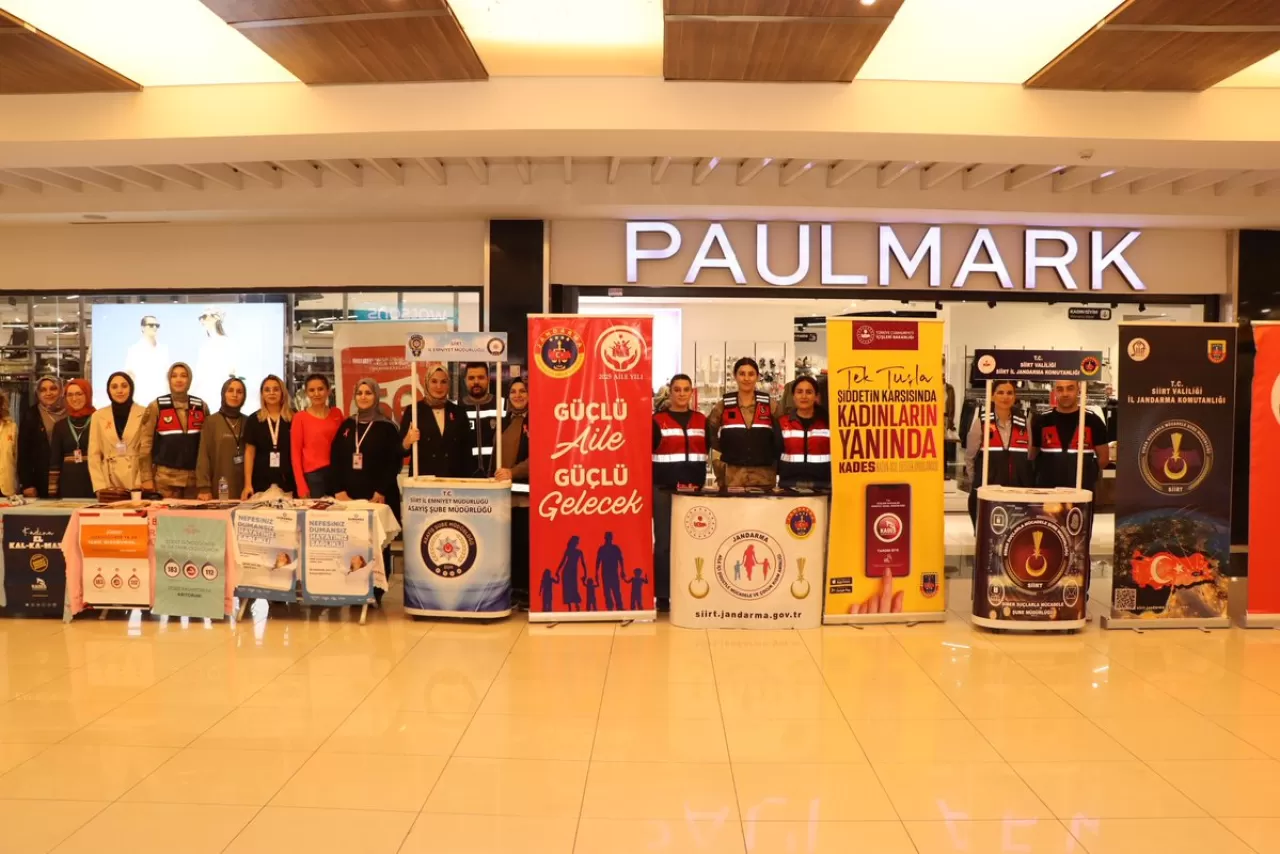 Siirt'te Kadına Yönelik Şiddetle Mücadele Günü'nde Farkındalık Etkinliği