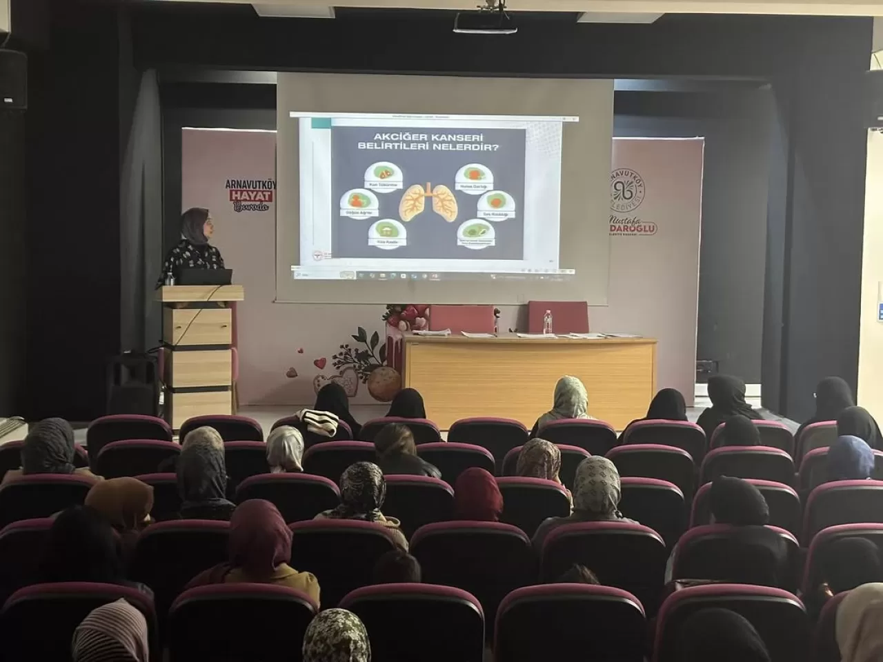 Arnavutköy'de Akciğer Kanseri Farkındalık Eğitimi Düzenlendi