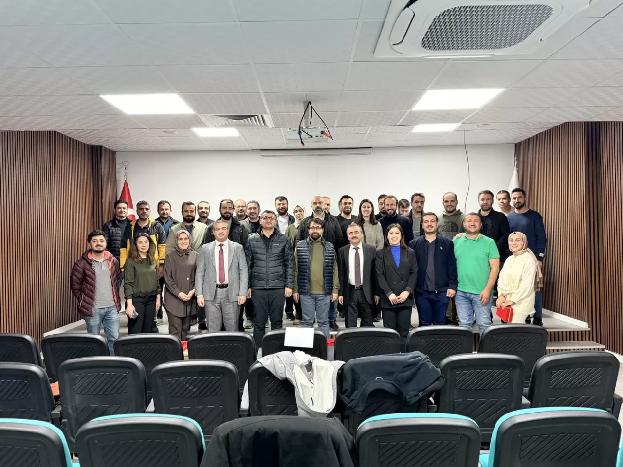 Siirt İl Sağlık Müdürlüğü'nden Akademisyenlere Teşekkür Plaketi