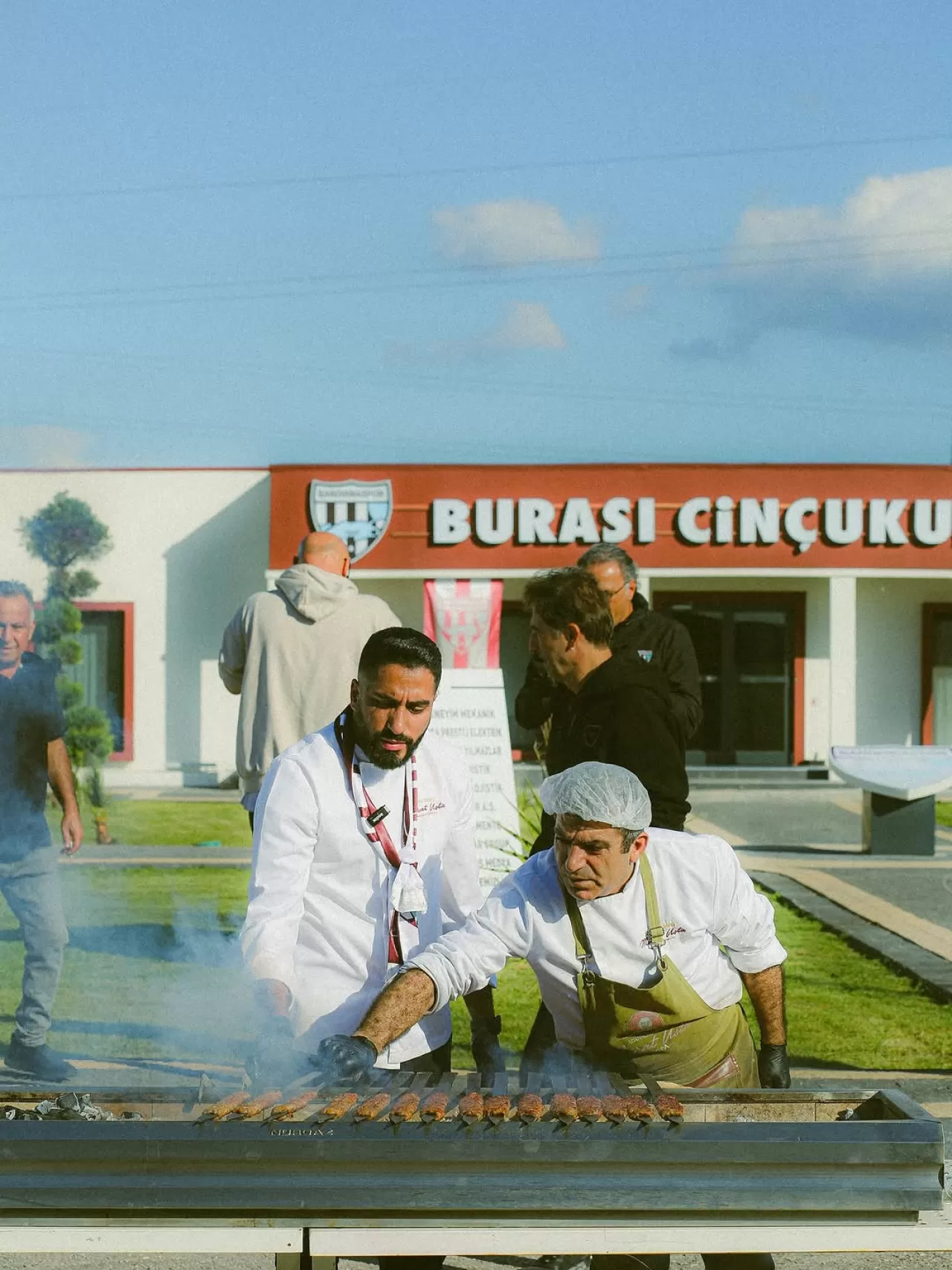 Teksüt Bandırmaspor, Adanalı Kebapçı Murat Usta'nın Mangal Ziyafetiyle Moral Buldu
