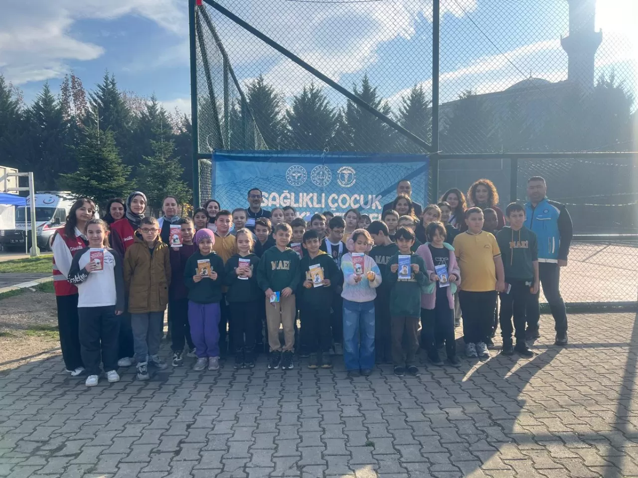 Düzce'de Mehmet Akif Ersoy İlkokulunda 