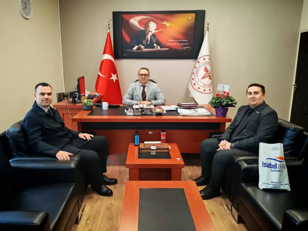 Karaman İsabet Okulları Hastane Başhekimini Ziyaret Etti