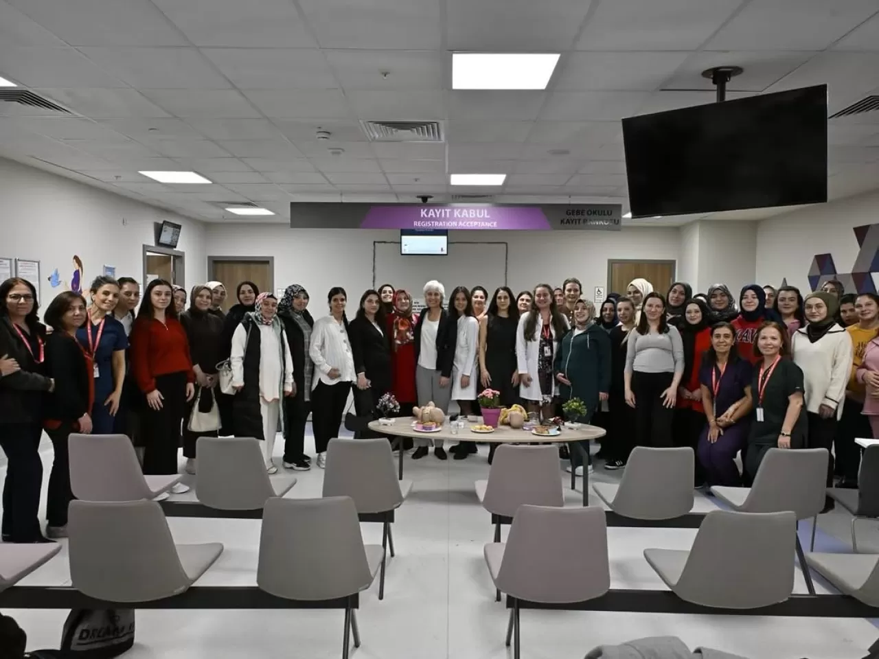 Ankara Etlik Şehir Hastanesi'nde Gebe Okulu'nda Anne Sütünün Önemi Anlatıldı