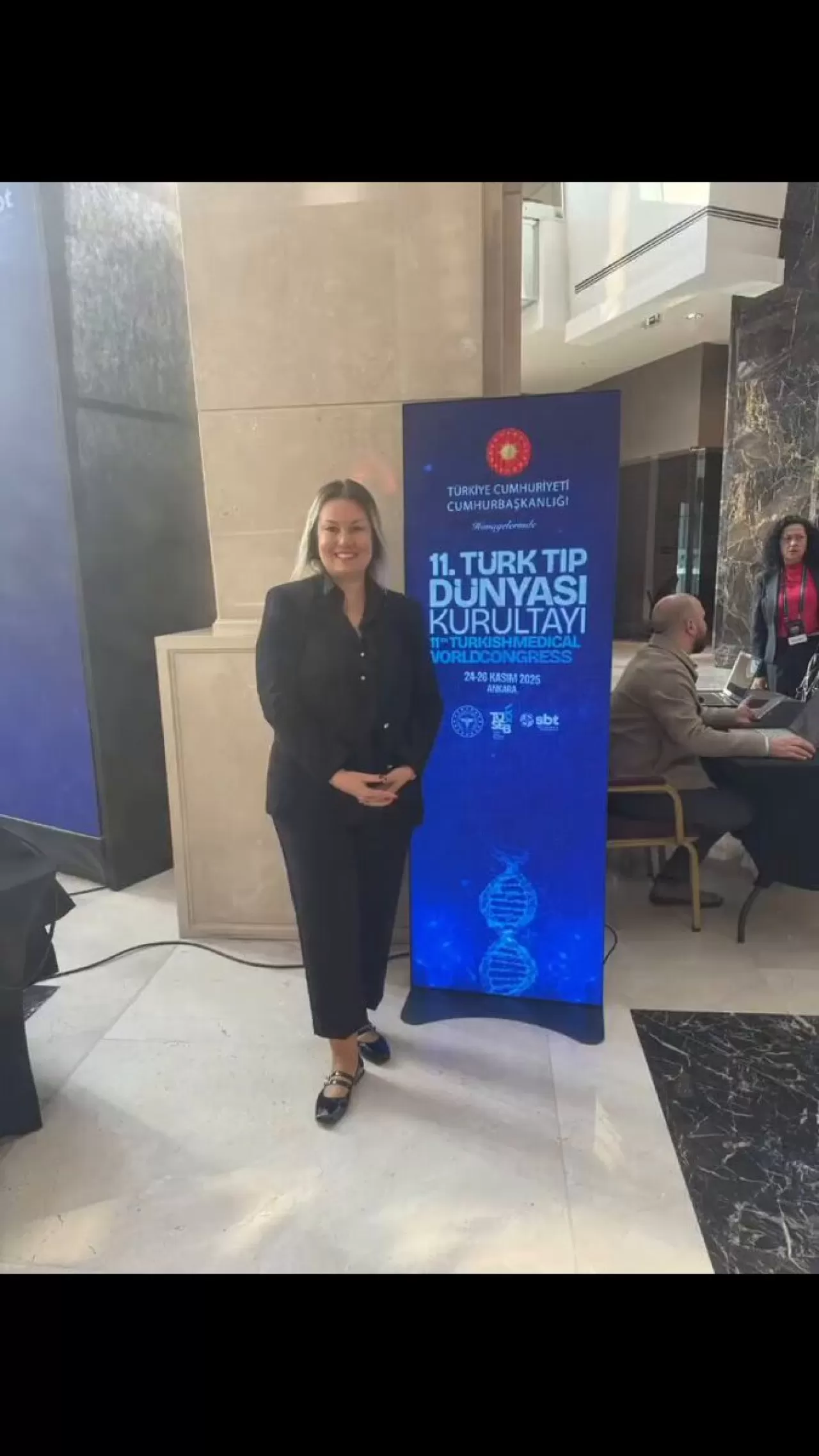 İzmir Dr. Behçet Uz Çocuk Hastanesi Başhekimi TUSEB Ödül Töreni'nde