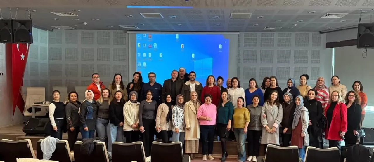 Balıkesir'de Birinci Basamak Sağlık Çalışanlarına Temel Eğitim