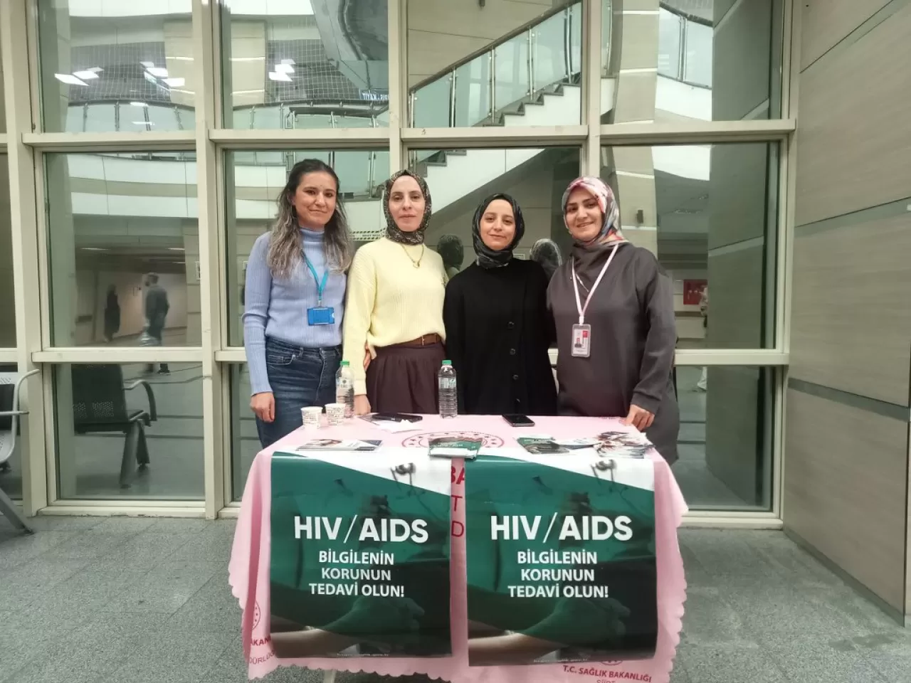 Siirt'te 1 Aralık Dünya AIDS Günü'nde Farkındalık Çalışması