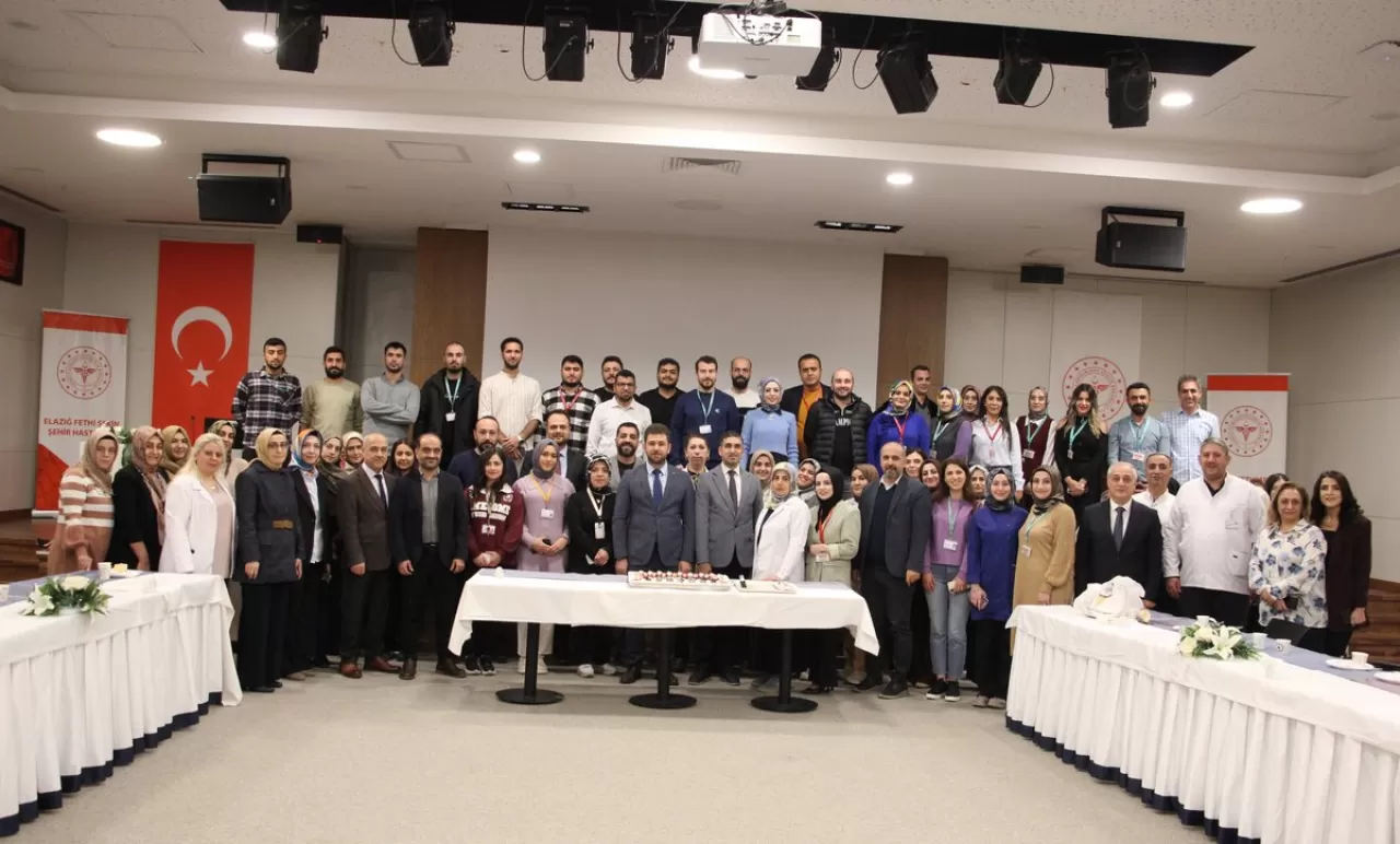 Elazığ Fethi Sekin Şehir Hastanesi'nde Tıbbi Sekreterler Günü Kutlaması