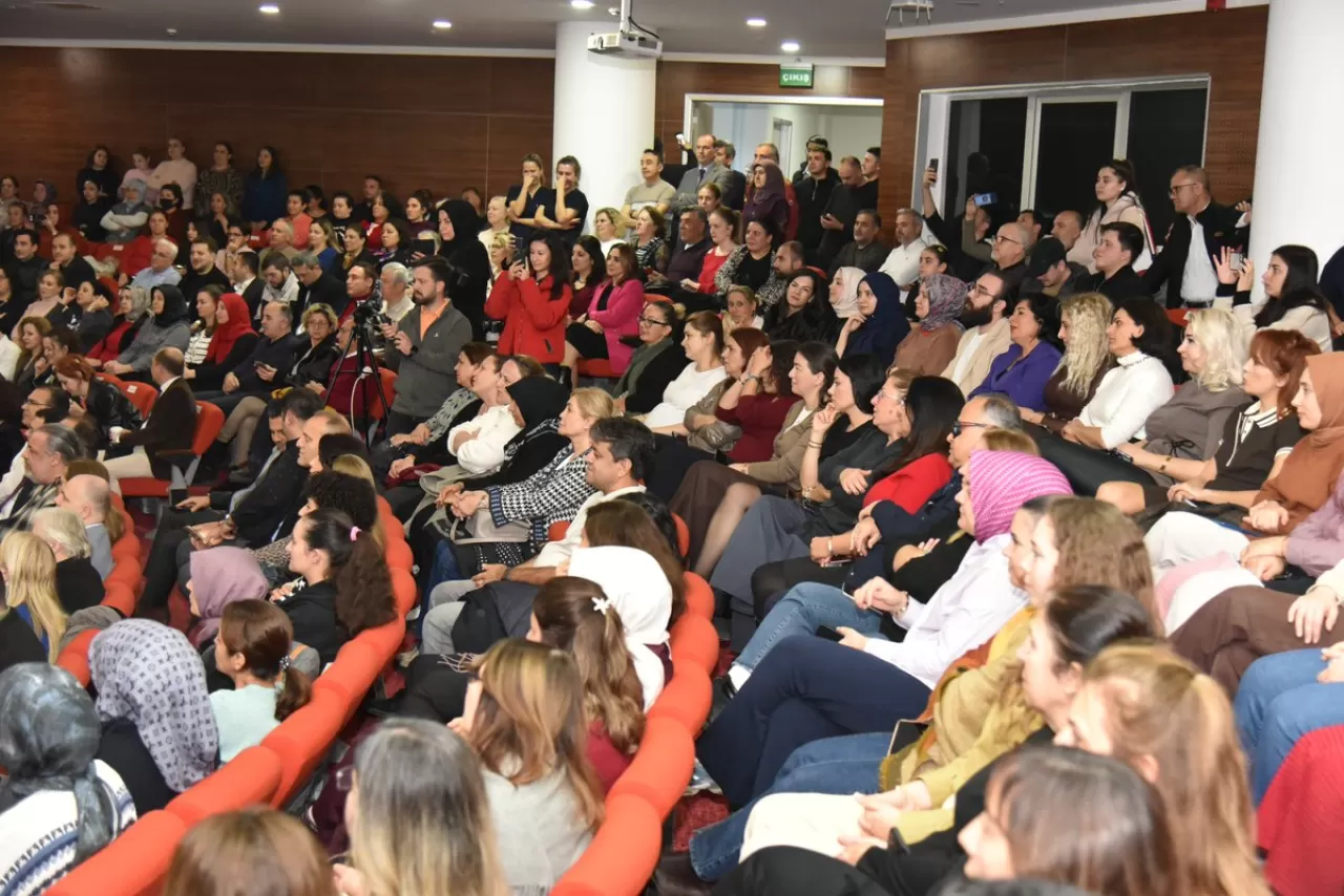 Manisa İl Sağlık Müdürlüğü'nden Konser Teşekkürü