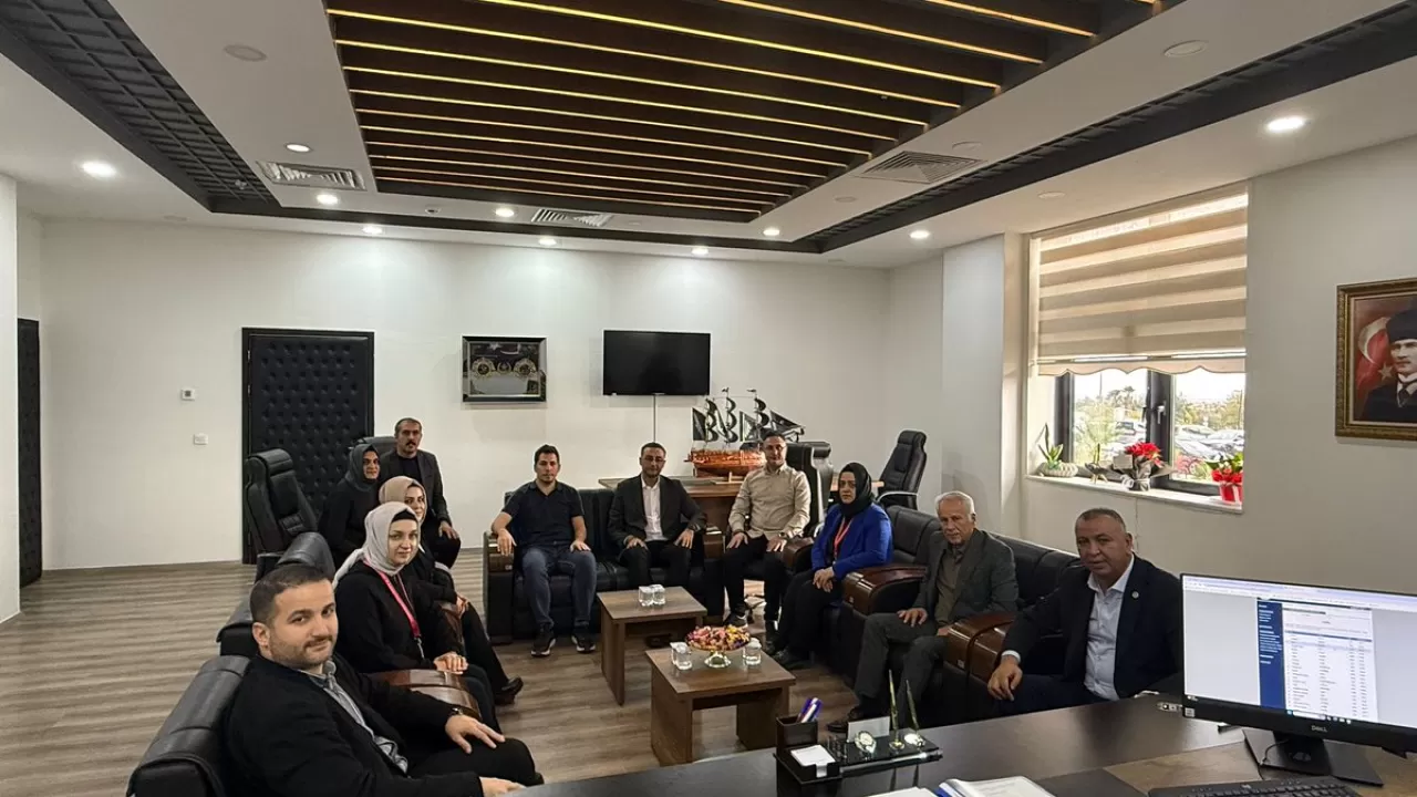 Kilis Milletvekili Mustafa Demir, Prof. Dr. Alaeddin Yavaşca Devlet Hastanesi'ni Ziyaret Etti