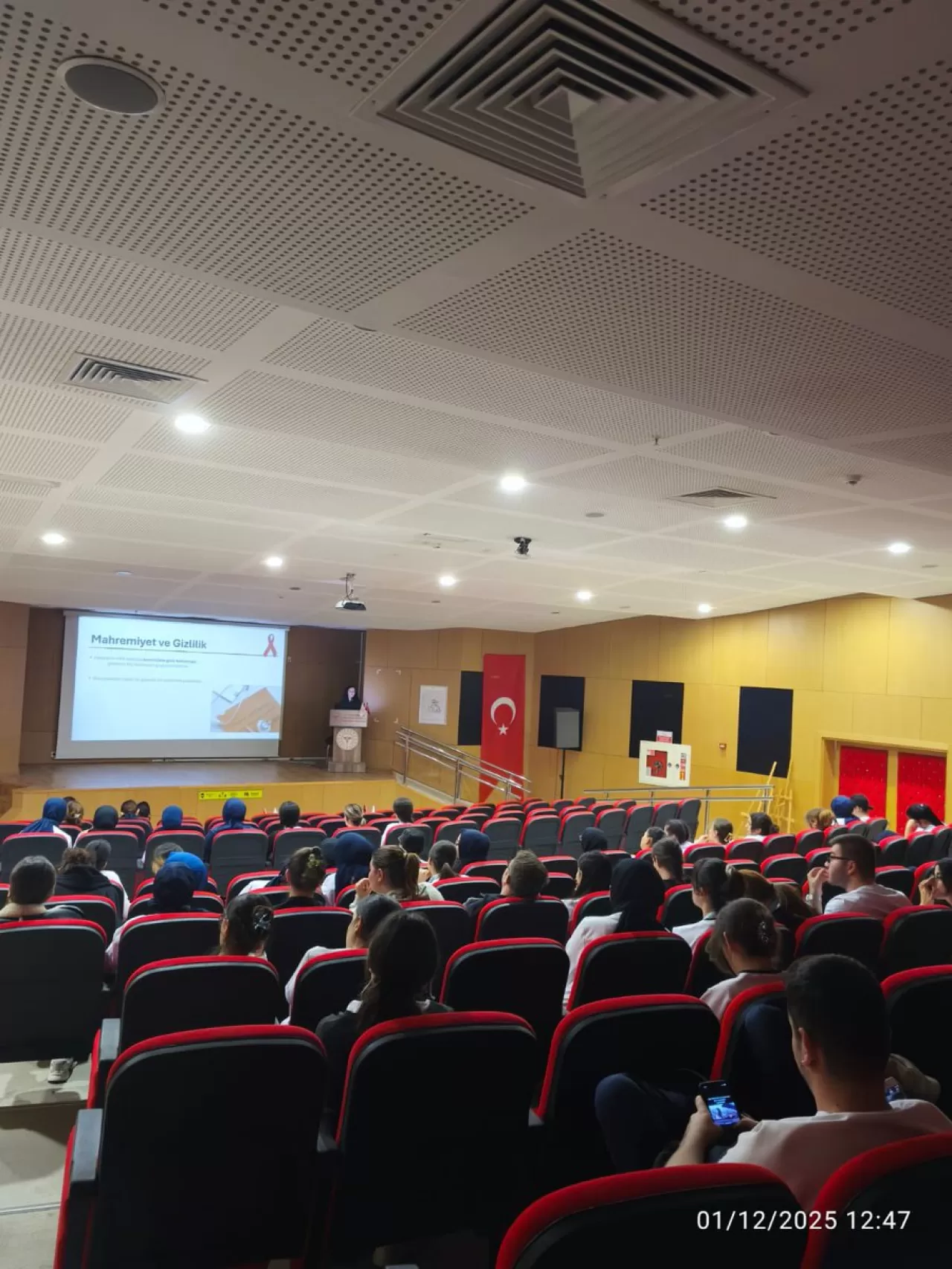 Kırklareli'nde Dünya AIDS Günü'nde Farkındalık Eğitimi