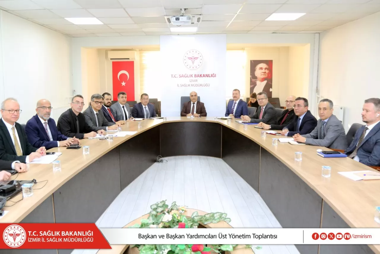 İzmir İl Sağlık Müdürü Ayhan Kul, Yönetim Toplantısını Gerçekleştirdi