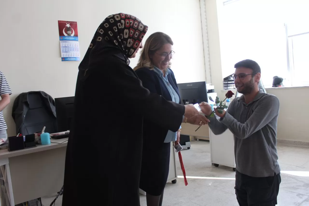 Osmaniye Devlet Hastanesi'nden 3 Aralık Dünya Engelliler Günü'nde Anlamlı Ziyaret