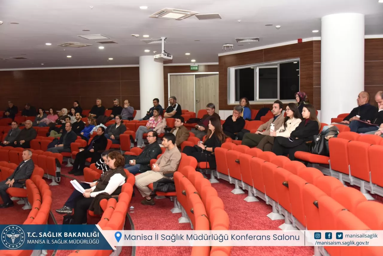 Manisa'da Tütün Bağımlılığıyla Mücadele İçin Personel Eğitimi Düzenlendi