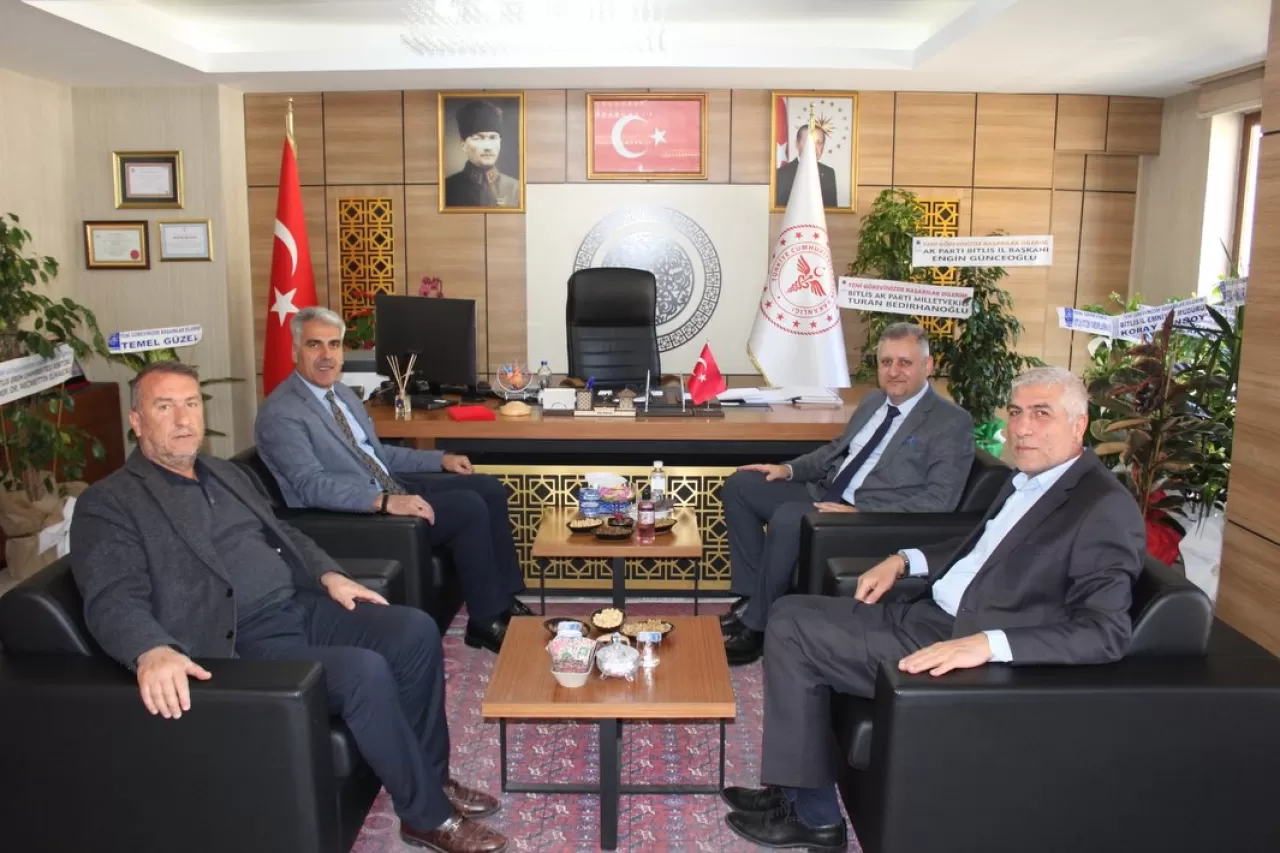 Birlik Vakfı Bitlis Şube Başkanı, İl Sağlık Müdürü Doç. Dr. Şaban Ergene'yi Ziyaret Etti