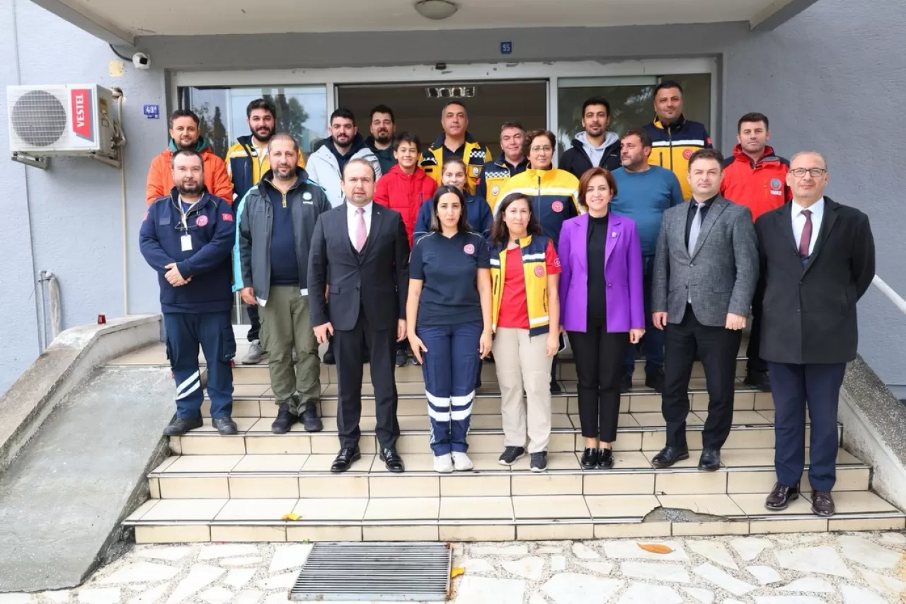 Aydın İl Sağlık Müdürü Dr. Eser Şenkul, Acil Sağlık Haftası'nda Personeli Ziyaret Etti