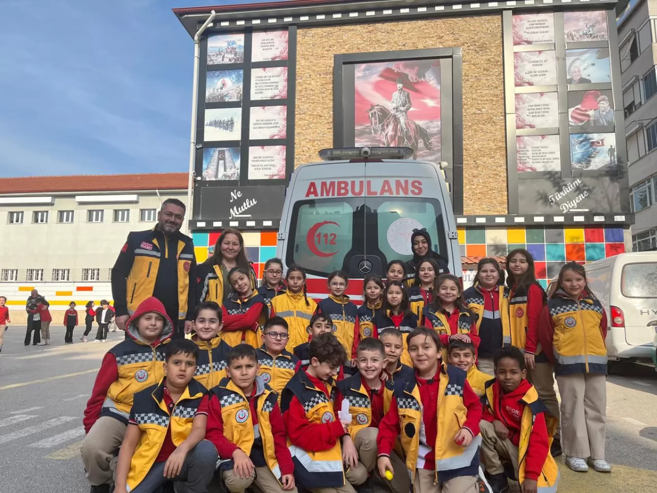 Eskişehir'de Minik 112 Etkinliği ile Öğrencilere Acil Sağlık Bilinci Aşılanıyor