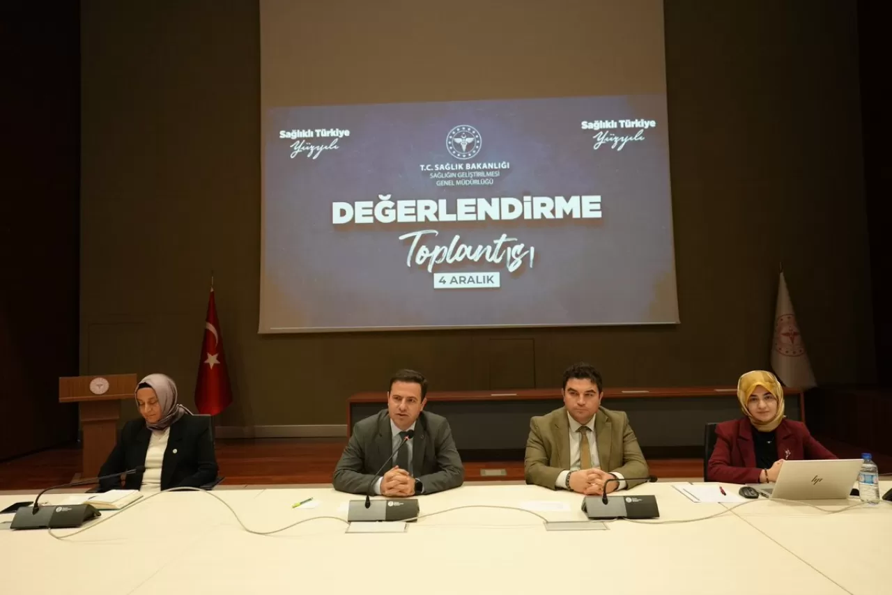 Sağlık Bakanlığı'nda Sağlıklı Türkiye Yüzyılı Vizyonu Değerlendirildi