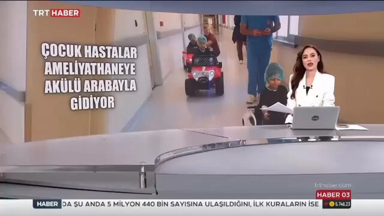 Çocuk Hastalar Ameliyathaneye Akülü Arabayla Götürülüyor