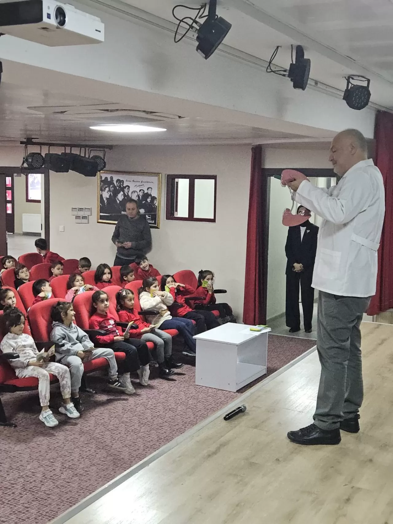 Batman'da Öğrencilere Ağız ve Diş Sağlığı Taraması ve Eğitimi