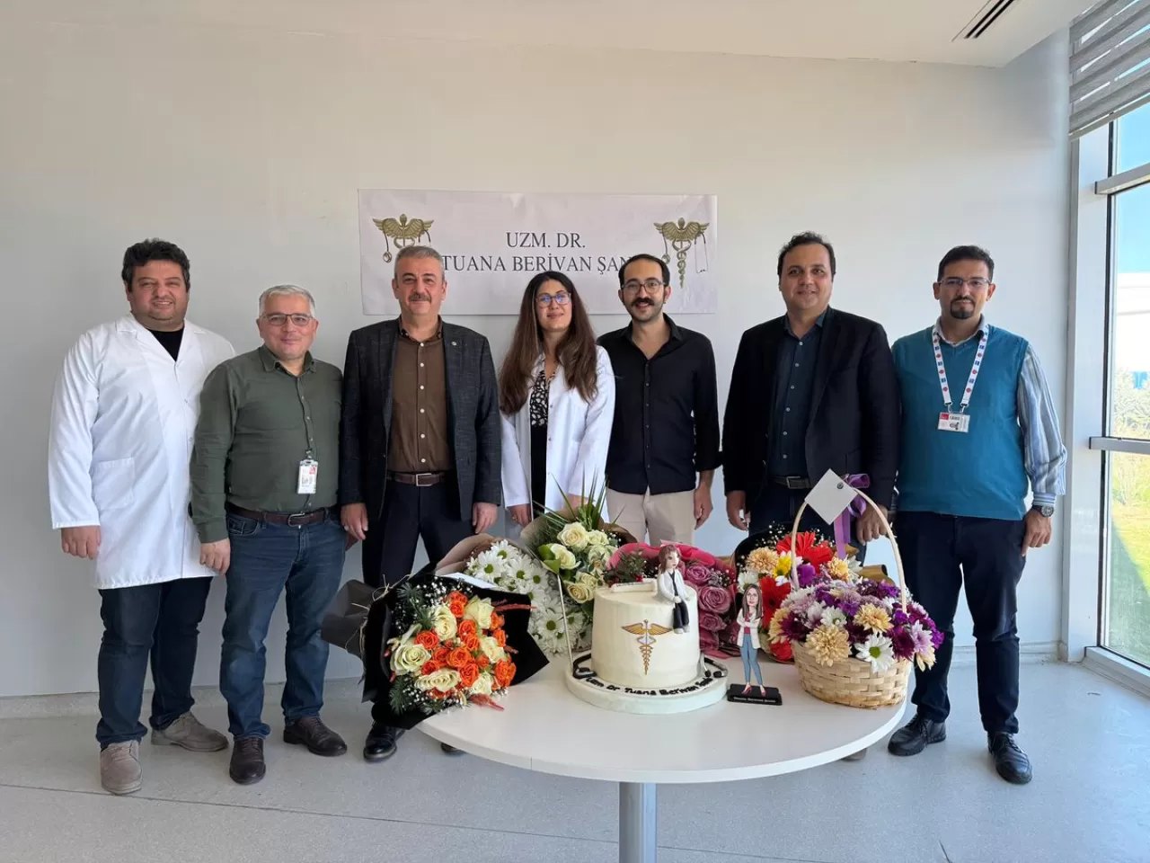 Dr. Tuana Berivan Şanlı, İç Hastalıkları Uzmanı Oldu