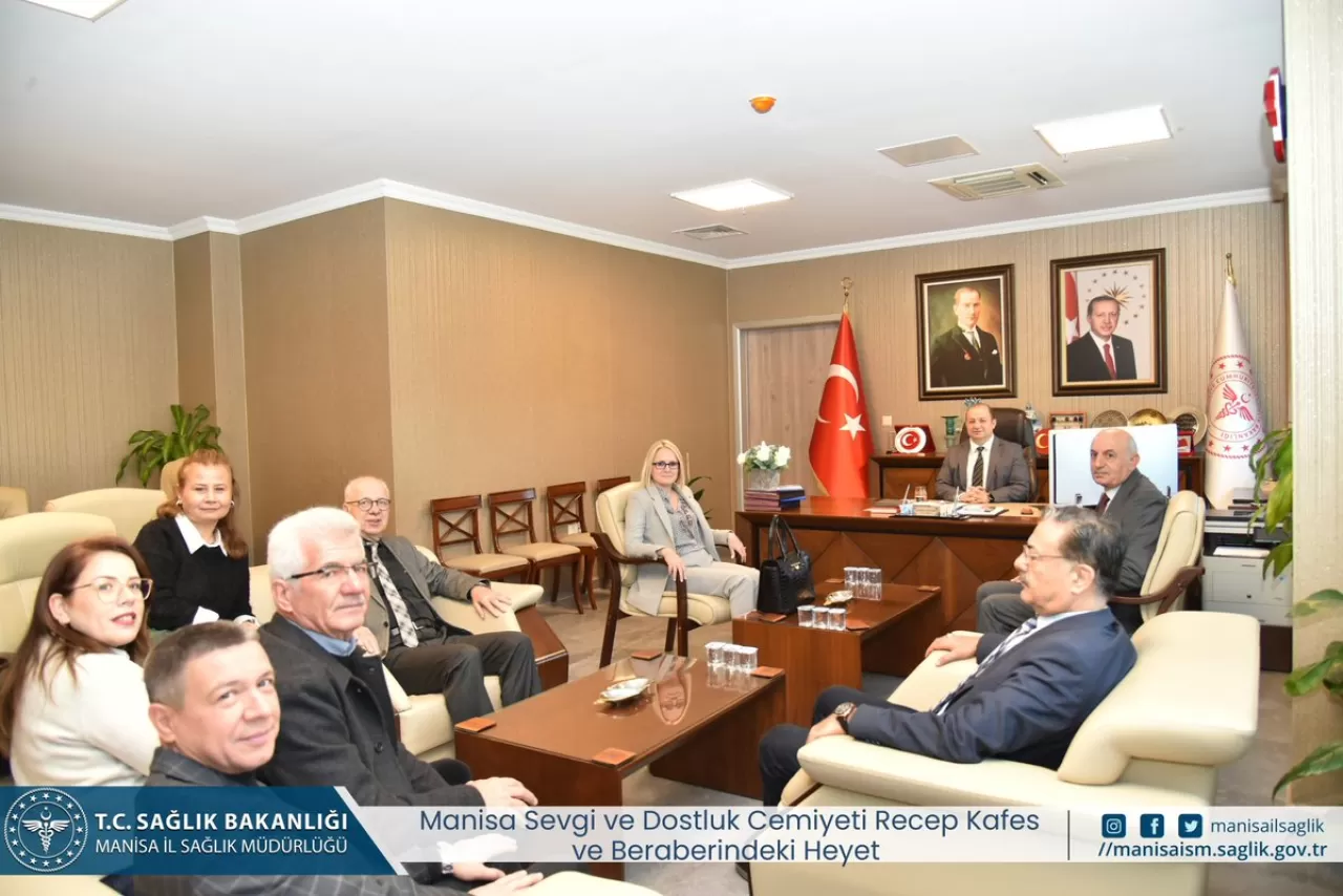 MADOST Manisa İl Sağlık Müdürü Dr. Mehmet Fatih Zeren'i Ziyaret Etti