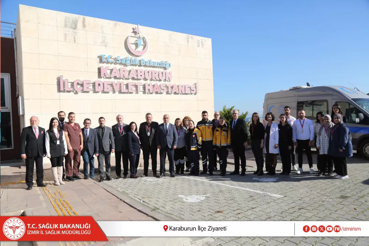 İzmir İl Sağlık Müdürü Karaburun'daki Sağlık Kuruluşlarını Denetledi