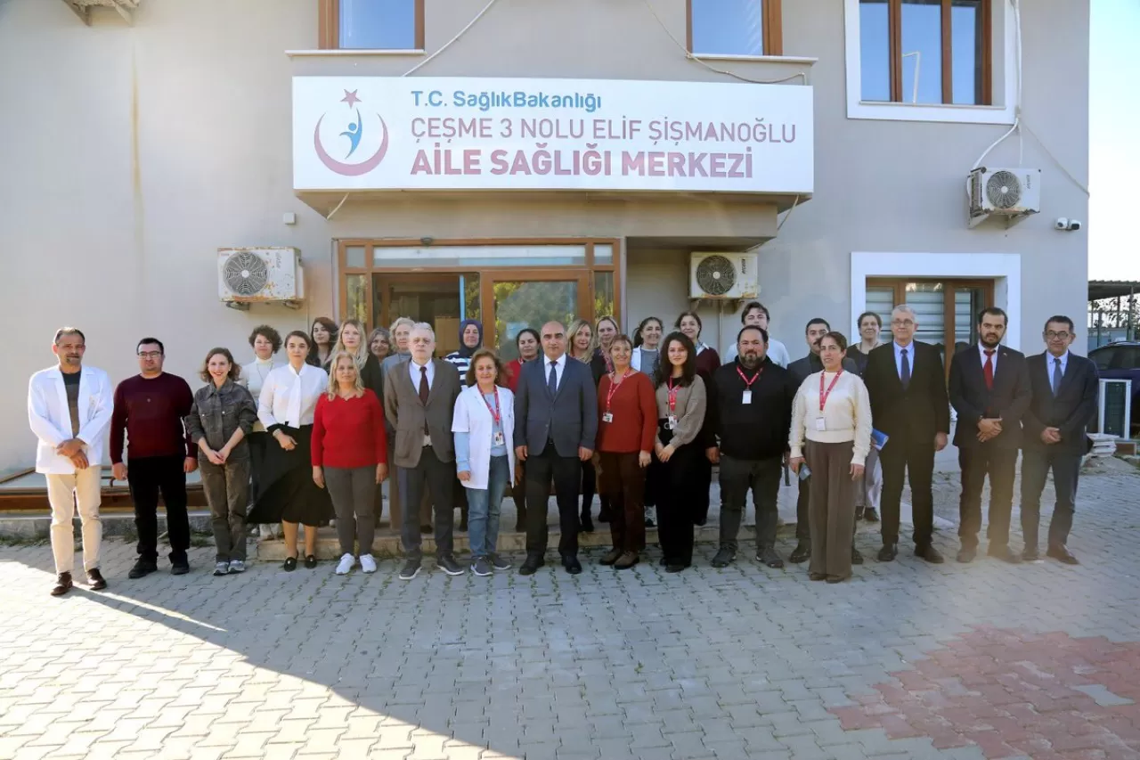 İzmir'de Birinci Basamak Sağlık Hizmetleri Değerlendirildi