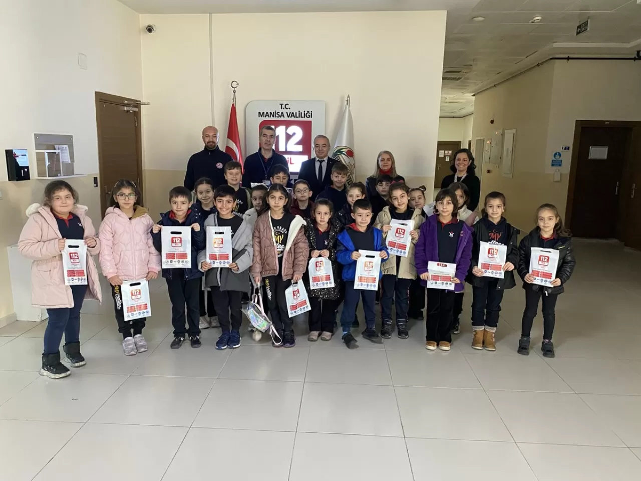 Manisa'da Öğrencilere 112 Acil Çağrı Numarası Eğitimi Verildi